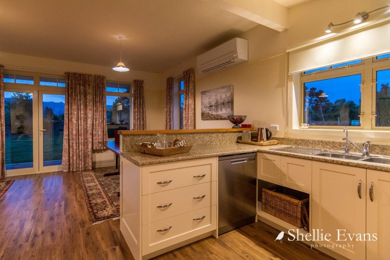 Night Sky Cottage - Kahu Cottage - Hot Tub Twizel Exteriér fotografie